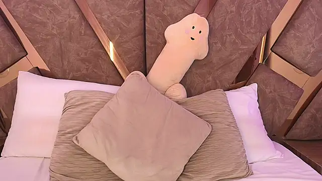 bella_swwan_ webcam
