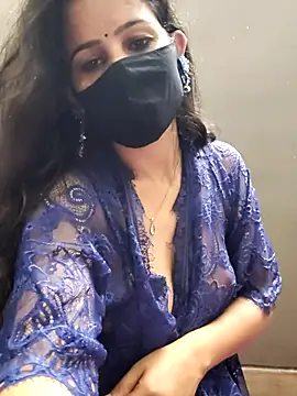 Kanika_76 webcam