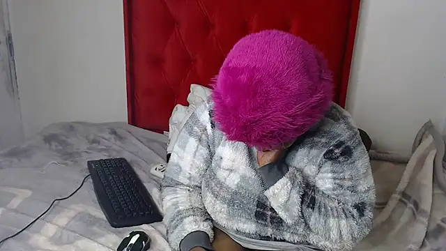 African_Busty webcam