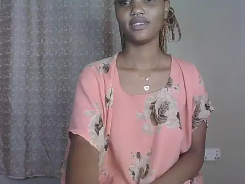 PrettyT5 webcam