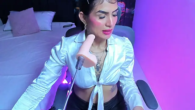 Alanna_Wild webcam