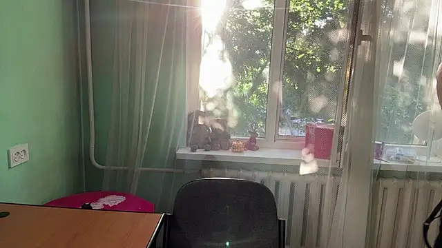 KiaLudera webcam