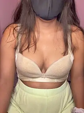 NAUGHTY_PRIYANKAA webcam