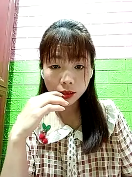 AmyLinee01 webcam