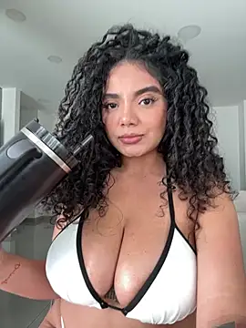Curlyierr webcam