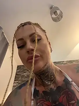 krysstal003 live sex cam