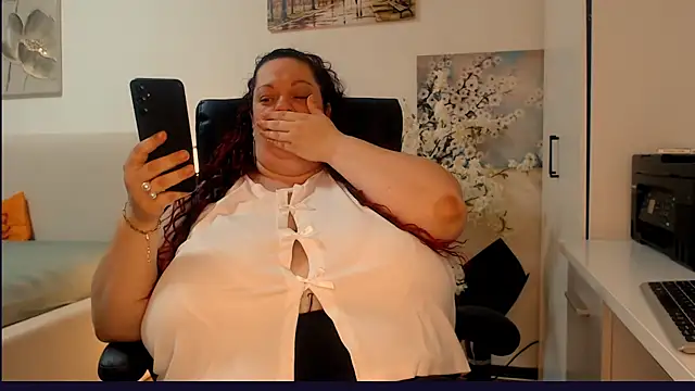 SilkQueenn webcam