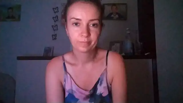 JenniferAlone webcam
