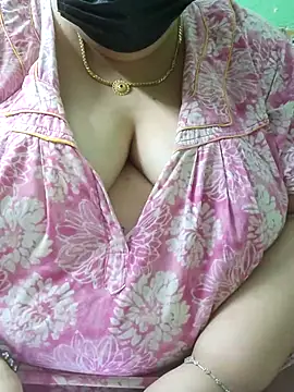 tamilthanushri webcam