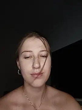 Susiee_Redd webcam