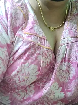 tamilthanushri webcam