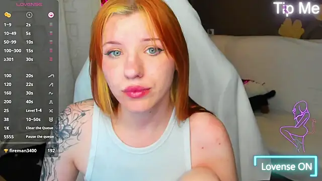 MeganNewCat webcam