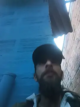 hairy_mannn webcam