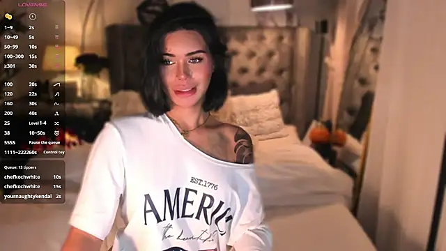 ParisianDoll webcam