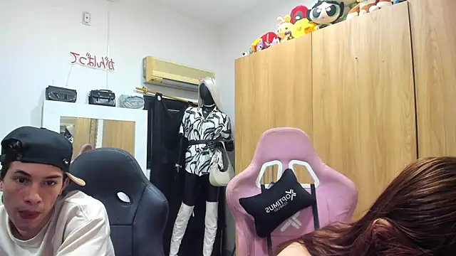Pride_couple webcam