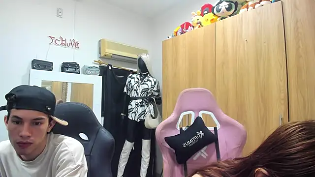 Pride_couple webcam
