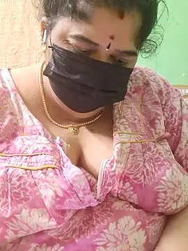 tamilthanushri (F milf) - New toys