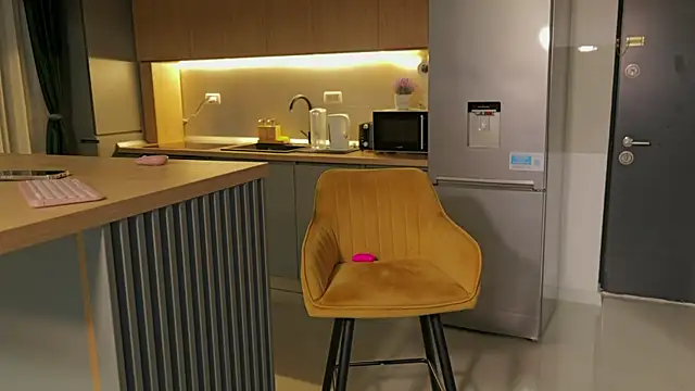 alisonita_