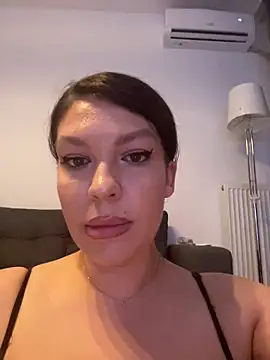 ClaraPasssion live cam on StripChat