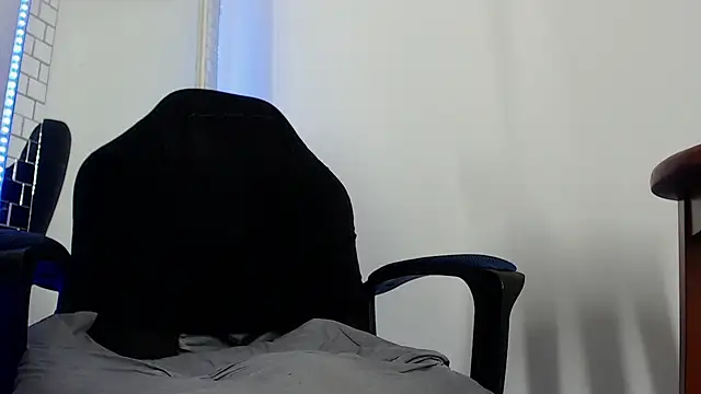 Nash_fit18 live cam on StripChat