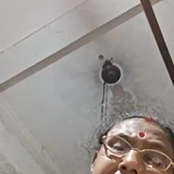 Riya45326 webcam