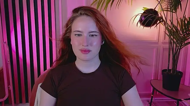 ChloeAster live cam on StripChat