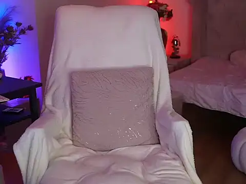 crissysmile - CrissySmile's free webcam - UK Sex Cams