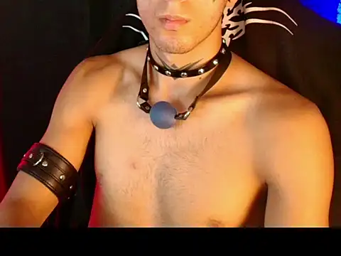 dark_men1 webcam