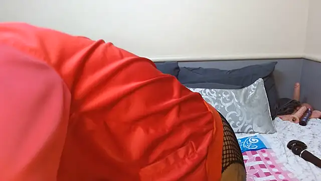NaughtySisters webcam