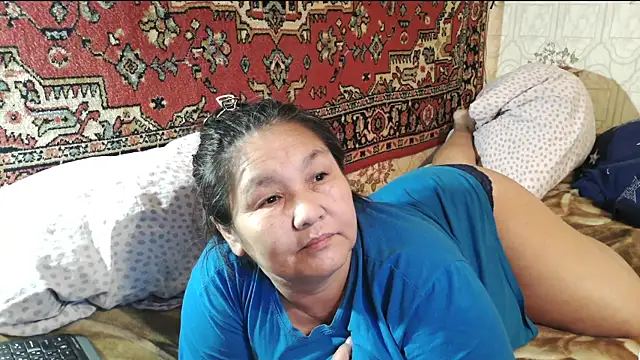 Zulfiya_Bruce webcam