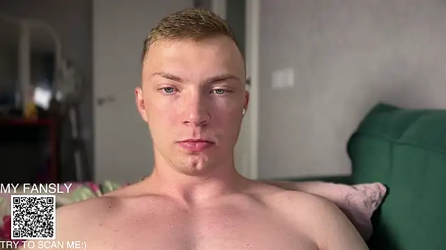 iron__chap webcam