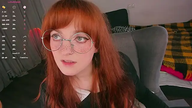 Alice_CutePerv webcam