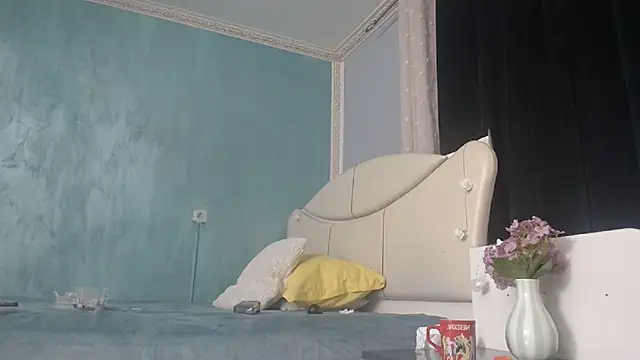 LaraLanee webcam