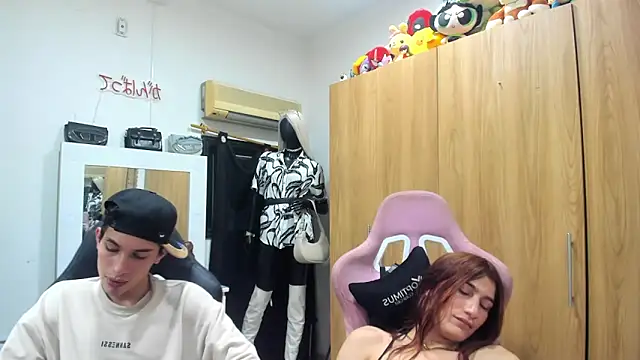 pride_couple - Pride_couple's free webcam - UK Sex Cams