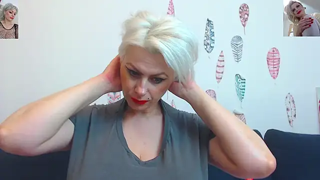 Golden__Girl__WOW__ webcam