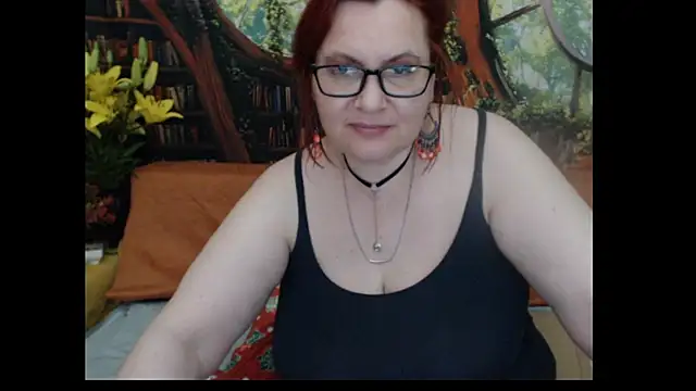 PlayfullMature webcam