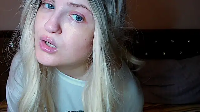 Sara4uu webcam