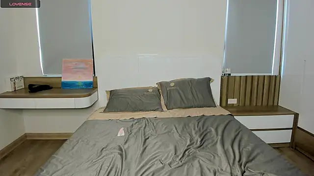 Yena-little webcam