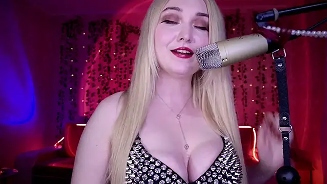 AllisonBlack_ webcam