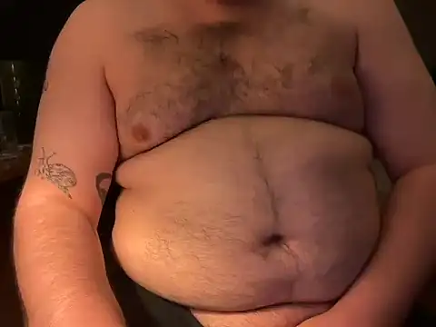 dirtyspitbearwhrrr webcam