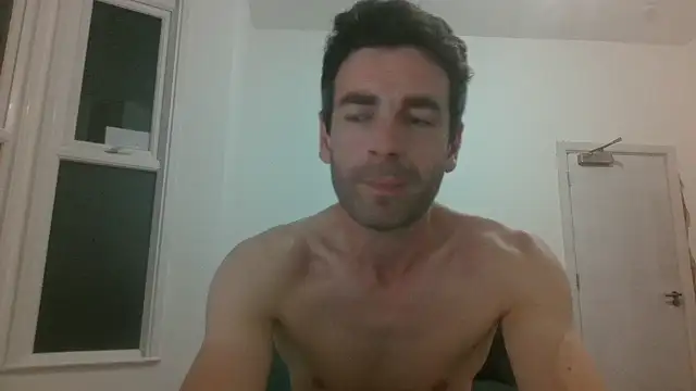 frenchbdmaninlondon (Ask my age) - get me naked!