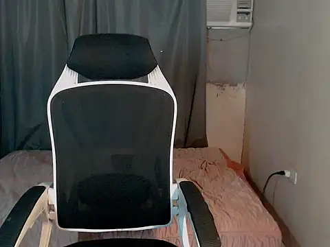 urcurlydiva webcam