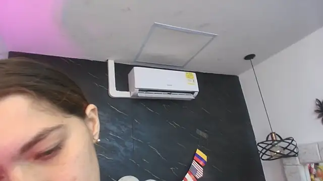 kissme_luna webcam