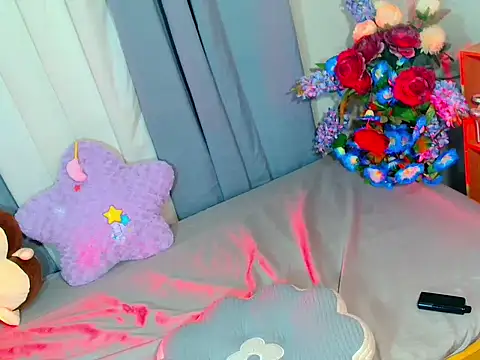 baby_kiraxx webcam