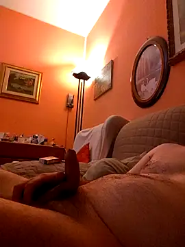 ragazzosexy77888 webcam