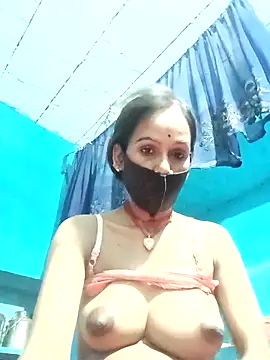 Nandani-758 webcam