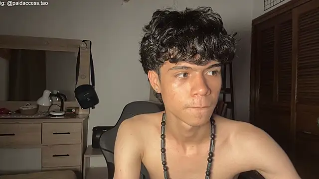 OopsAgain_ webcam