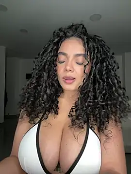 Curlyierr webcam