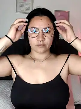 samm_curvy webcam