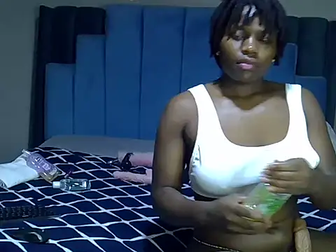 melanin_moon webcam
